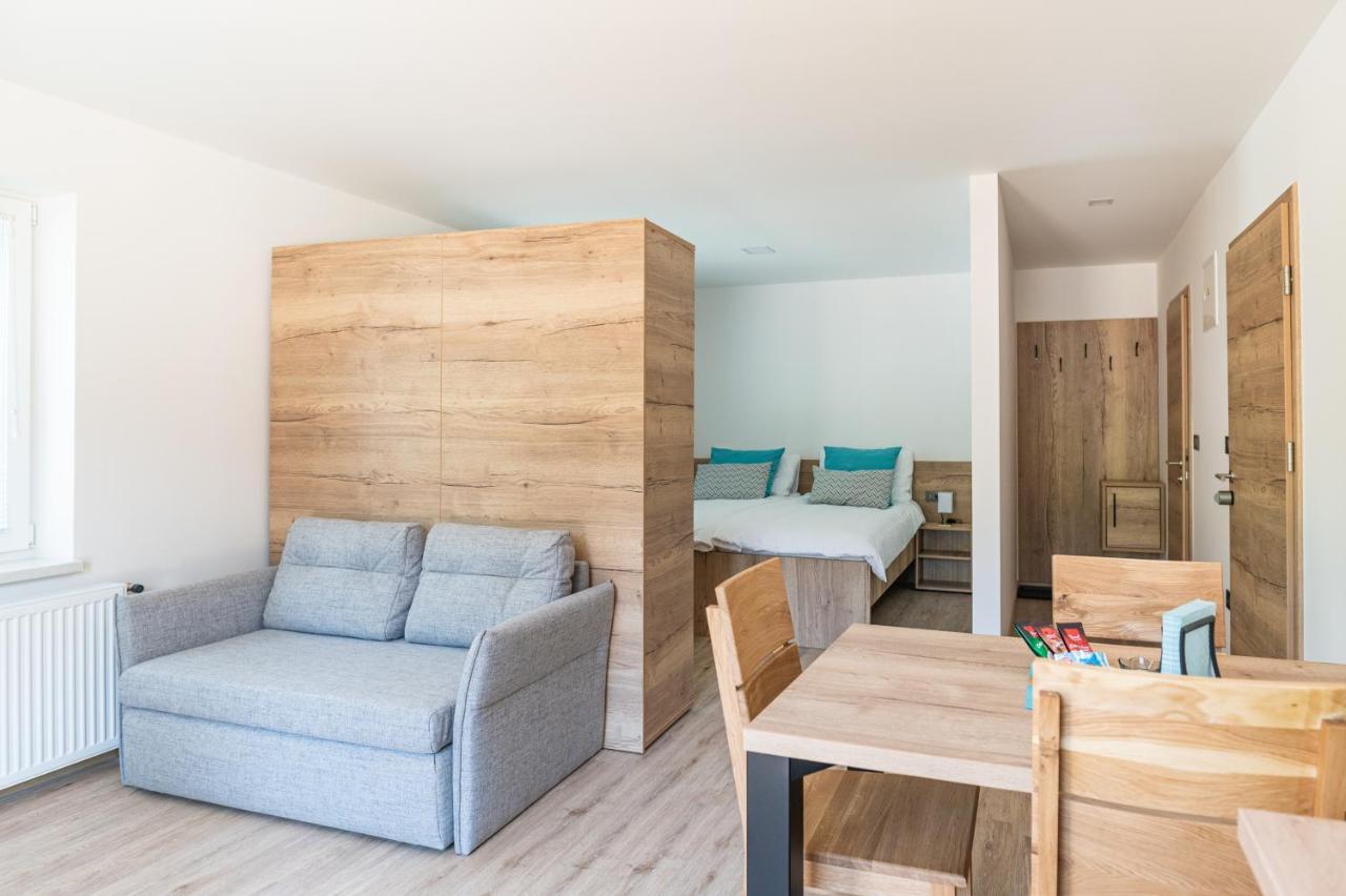 Apartmaji Mise Apartment Mezica Екстериор снимка