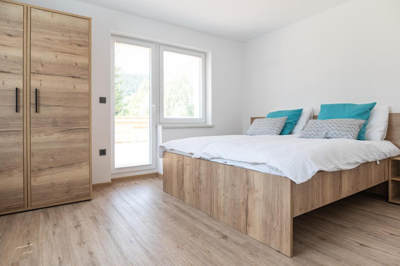 Apartmaji Mise Apartment Mezica Екстериор снимка
